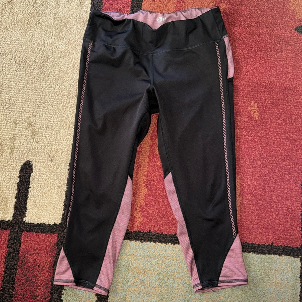 Maurice’s‎ Inmotion Leggings